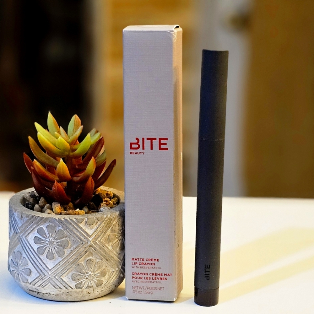 BITE BEAUTY COLOR LIP CRAYON IN DAMSON‼️‼️